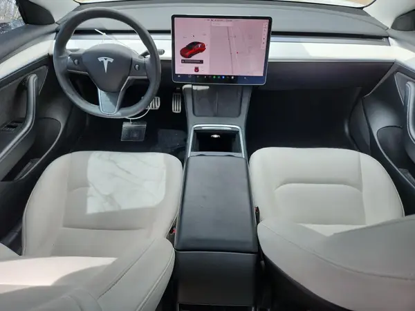 5YJ3E1EC9MF000884 2021 TESLA MODEL 3 - Image 8