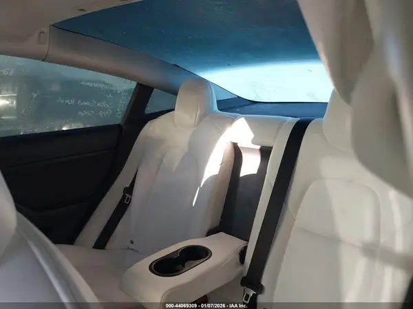 5YJ3E1EC9MF020312 2021 TESLA MODEL 3 - Image 8