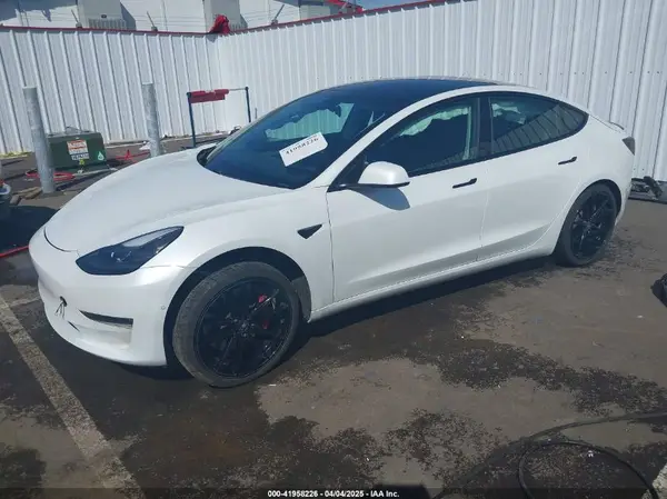 5YJ3E1EC9MF028961 2021 TESLA MODEL 3 - Image 2