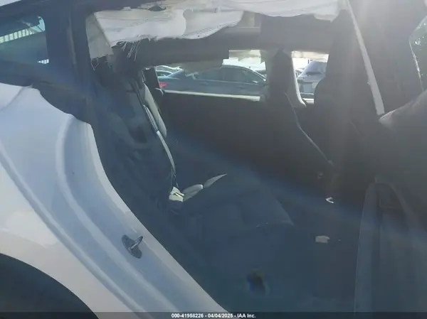 5YJ3E1EC9MF028961 2021 TESLA MODEL 3 - Image 8