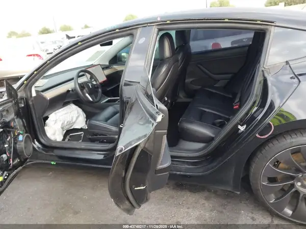 5YJ3E1EC9MF034744 2021 TESLA MODEL 3 - Image 8