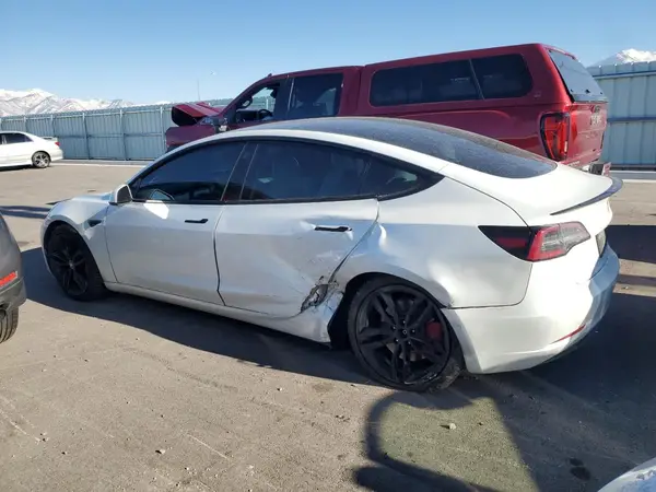 5YJ3E1EC9MF063418 2021 TESLA MODEL 3 - Image 2