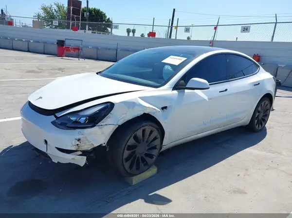 5YJ3E1EC9MF064939 2021 TESLA MODEL 3 - Image 2