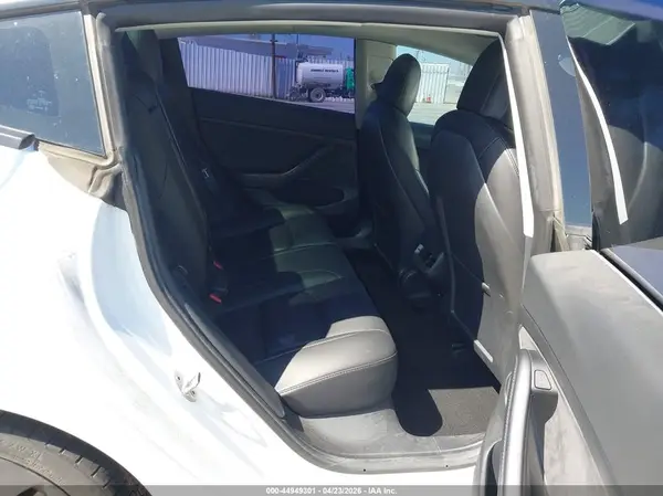 5YJ3E1EC9MF064939 2021 TESLA MODEL 3 - Image 8