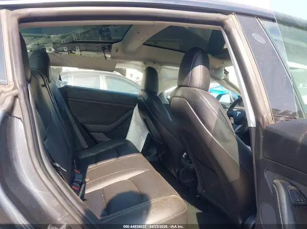 5YJ3E1EC9MF093678 2021 TESLA MODEL 3 - Image 8