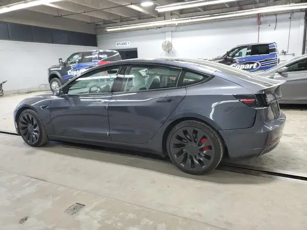 5YJ3E1EC9MF093700 2021 TESLA MODEL 3 - Image 2