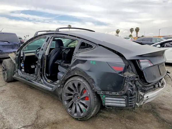 5YJ3E1EC9MF860672 2021 TESLA MODEL 3 - Image 2