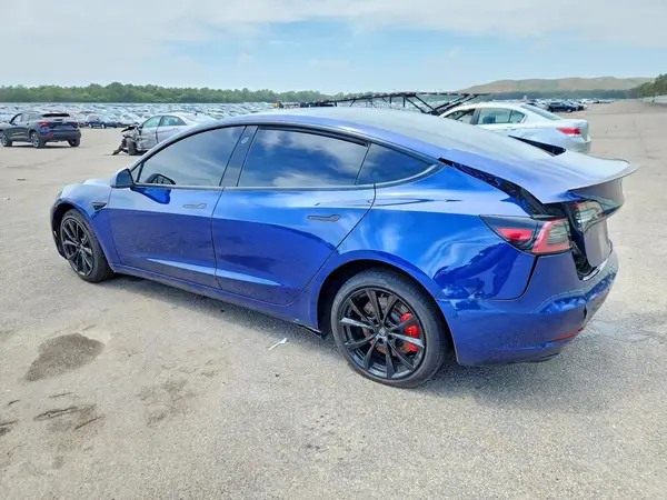 5YJ3E1EC9MF870487 2021 TESLA MODEL 3 - Image 2