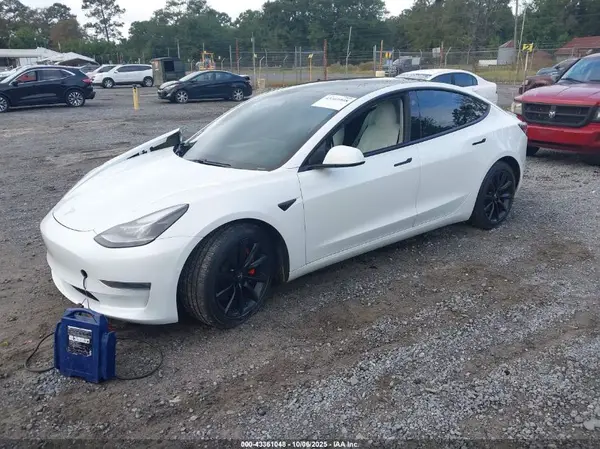 5YJ3E1EC9MF985056 2021 TESLA MODEL 3 - Image 2