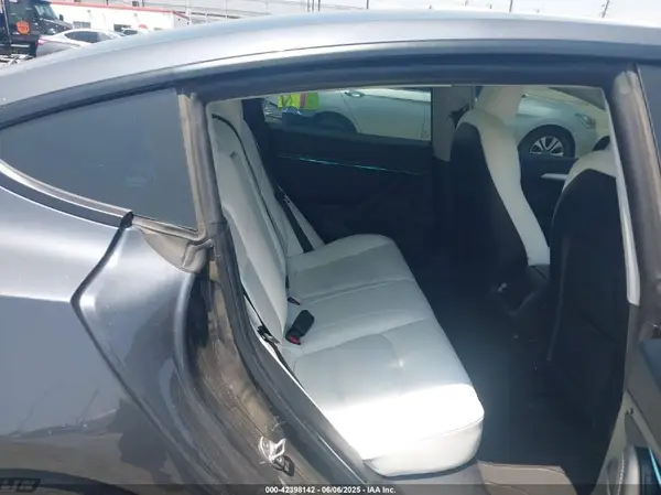 5YJ3E1EC9NF154920 2022 TESLA MODEL 3 - Image 8