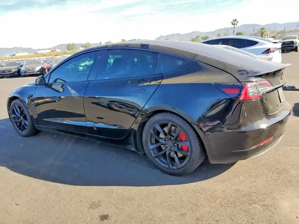 5YJ3E1EC9NF209298 2022 TESLA MODEL 3 - Image 2