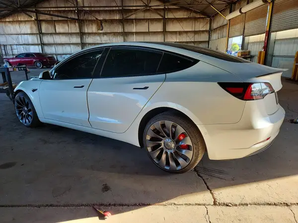 5YJ3E1EC9NF230023 2022 TESLA MODEL 3 - Image 2