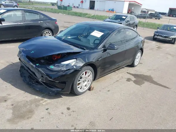 5YJ3E1EC9NF240616 2022 TESLA MODEL 3 - Image 2