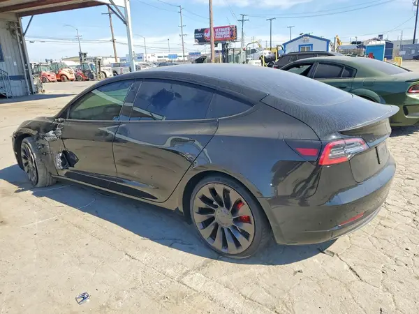5YJ3E1EC9NF276645 2022 TESLA MODEL 3 - Image 2