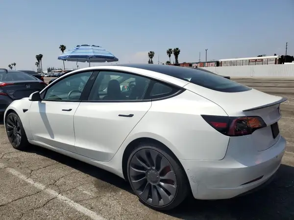 5YJ3E1EC9NF296782 2022 TESLA MODEL 3 - Image 2
