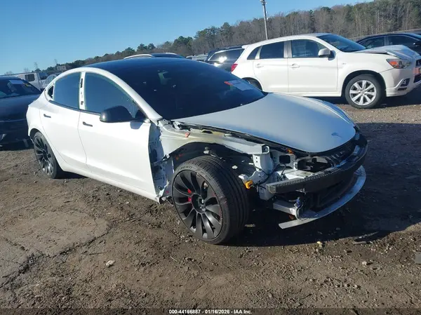 5YJ3E1EC9NF298256 2022 TESLA MODEL 3 - Image 1