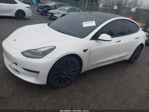 5YJ3E1EC9NF315945 2022 TESLA MODEL 3 - Image 2