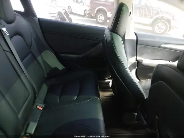 5YJ3E1EC9NF348119 2022 TESLA MODEL 3 - Image 1