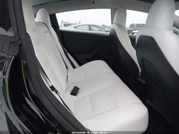 5YJ3E1EC9NF354857 2022 TESLA MODEL 3 - Image 8