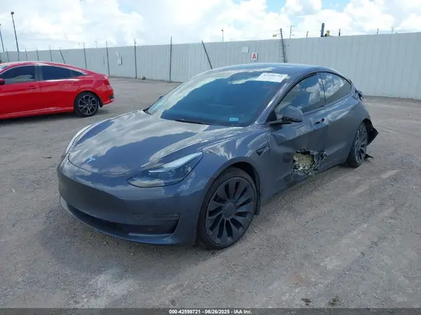 5YJ3E1EC9NF355670 2022 TESLA MODEL 3 - Image 2