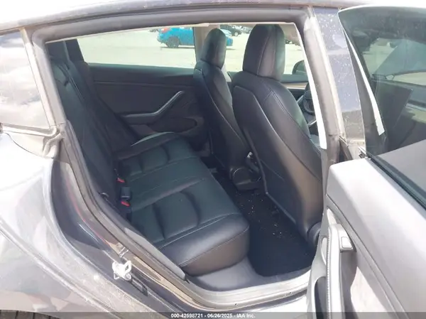 5YJ3E1EC9NF355670 2022 TESLA MODEL 3 - Image 8