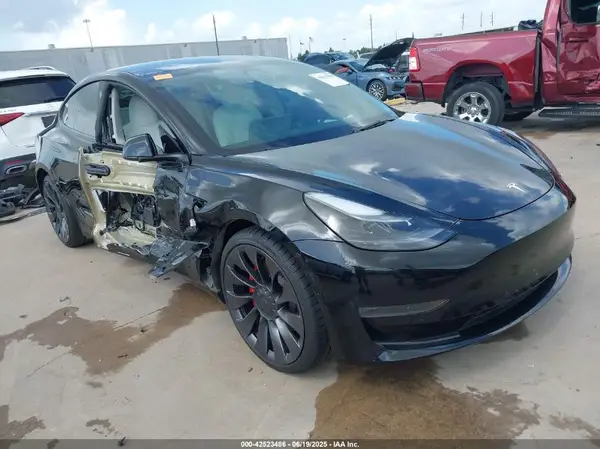 5YJ3E1EC9NF356804 2022 TESLA MODEL 3 - Image 1