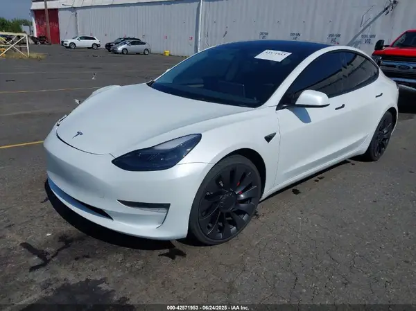 5YJ3E1EC9PF507353 2023 TESLA MODEL 3 - Image 2