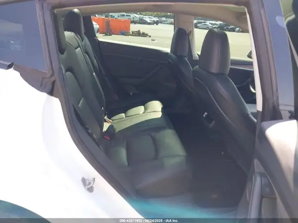 5YJ3E1EC9PF507353 2023 TESLA MODEL 3 - Image 8