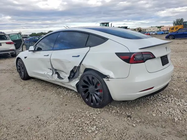 5YJ3E1EC9PF518935 2023 TESLA MODEL 3 - Image 2