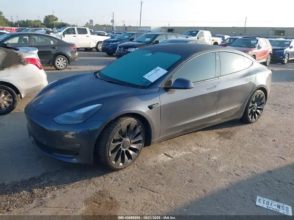 5YJ3E1EC9PF559484 2023 TESLA MODEL 3 - Image 2