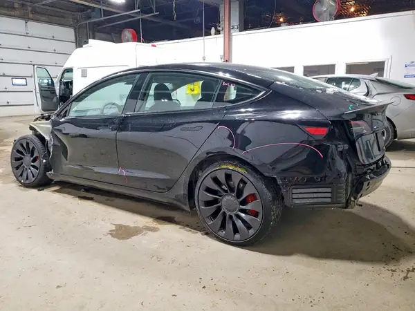 5YJ3E1EC9PF575765 2023 TESLA MODEL 3 - Image 2