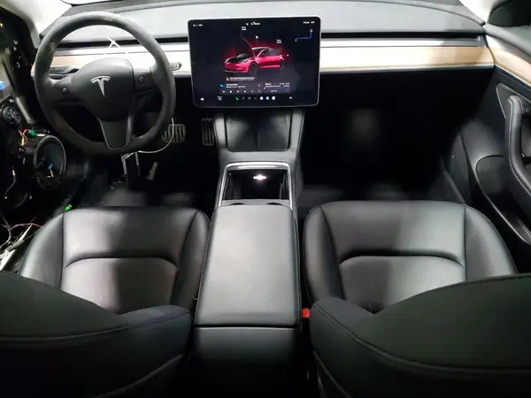 5YJ3E1EC9PF575765 2023 TESLA MODEL 3 - Image 8
