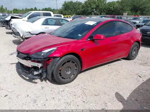 5YJ3E1EC9PF596521 2023 TESLA MODEL 3 - Image 2