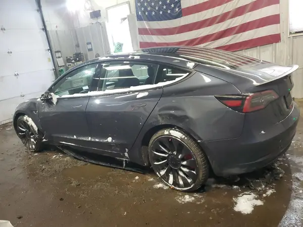 5YJ3E1EC9PF628027 2023 TESLA MODEL 3 - Image 2