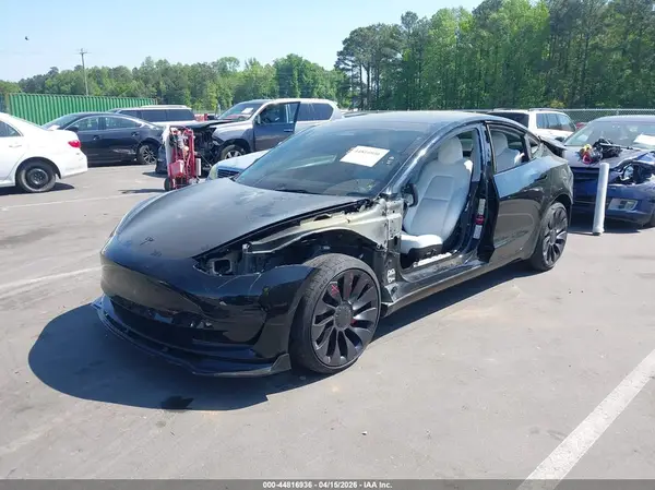5YJ3E1EC9PF672917 2023 TESLA MODEL 3 - Image 2