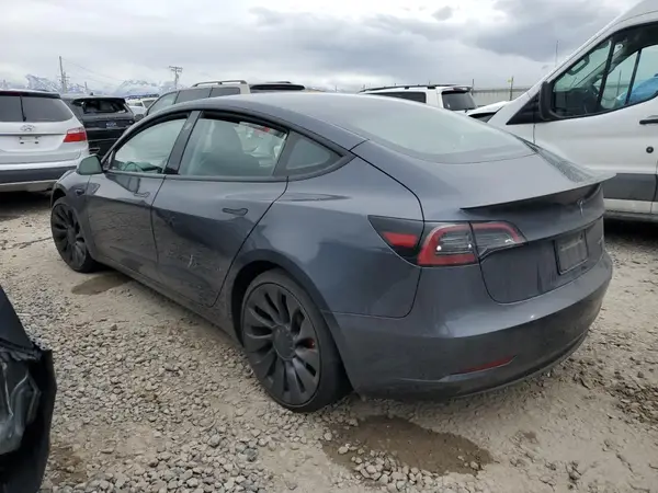 5YJ3E1EC9PF673517 2023 TESLA MODEL 3 - Image 2