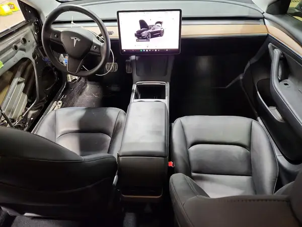 5YJ3E1EC9PF697946 2023 TESLA MODEL 3 - Image 8