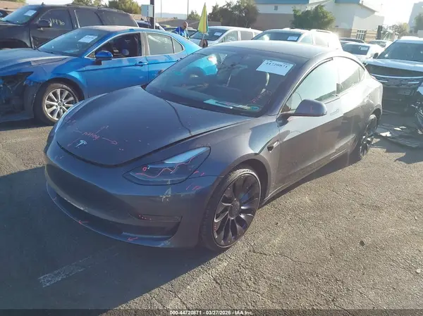 5YJ3E1EC9PF701638 2023 TESLA MODEL 3 - Image 2