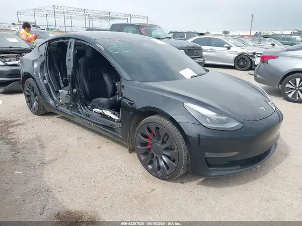 5YJ3E1ECXMF056512 2021 TESLA MODEL 3 - Image 1