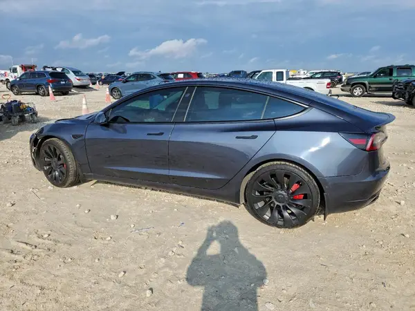5YJ3E1ECXMF086173 2021 TESLA MODEL 3 - Image 2