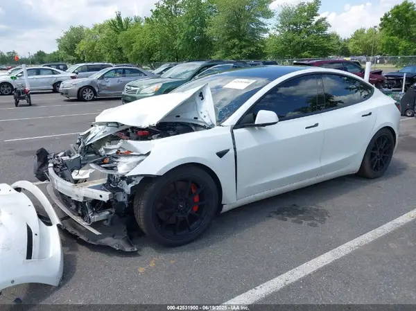 5YJ3E1ECXMF862737 2021 TESLA MODEL 3 - Image 2