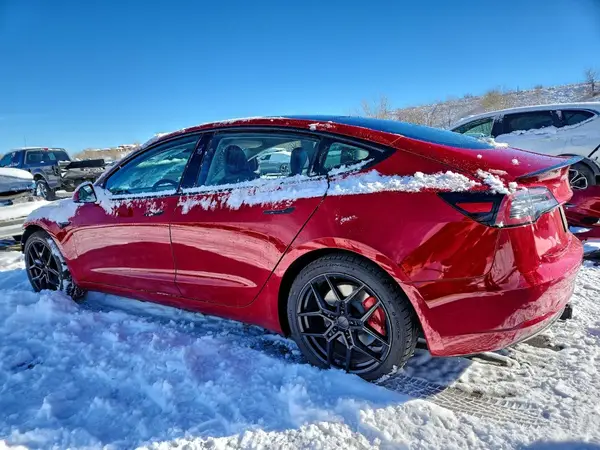 5YJ3E1ECXMF913718 2021 TESLA MODEL 3 - Image 2