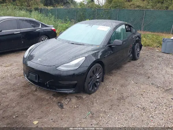 5YJ3E1ECXMF914237 2021 TESLA MODEL 3 - Image 2