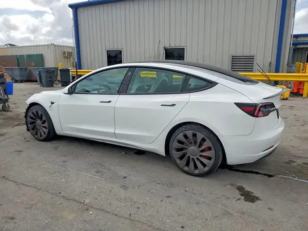 5YJ3E1ECXNF108996 2022 TESLA MODEL 3 - Image 2