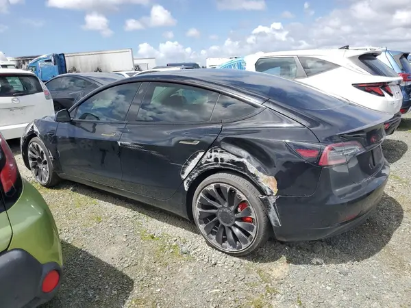 5YJ3E1ECXNF208886 2022 TESLA MODEL 3 - Image 2