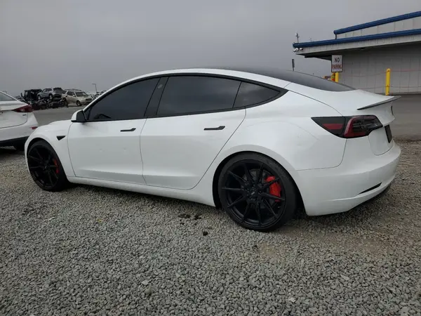 5YJ3E1ECXNF320586 2022 TESLA MODEL 3 - Image 2
