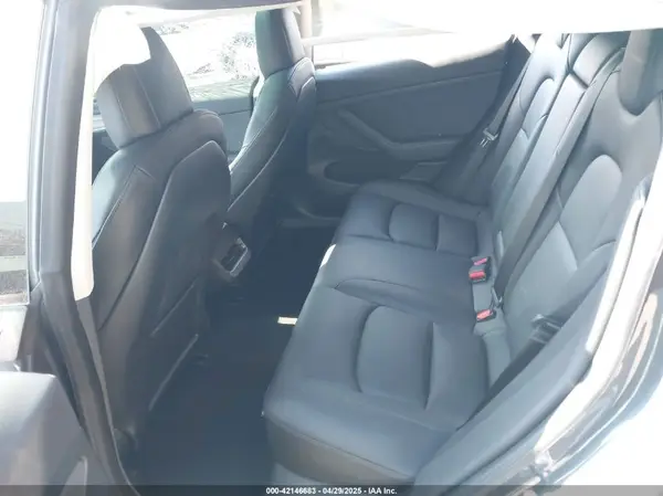 5YJ3E1ECXPF410212 2023 TESLA MODEL 3 - Image 8