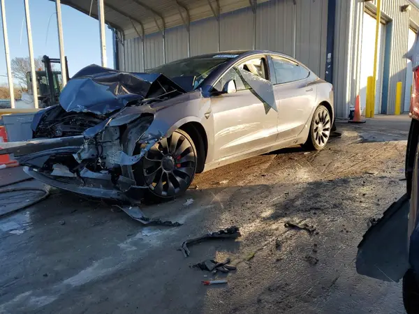 5YJ3E1ECXPF418780 2023 TESLA MODEL 3 - Image 1