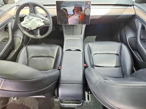 5YJ3E1ECXPF466909 2023 TESLA MODEL 3 - Image 8