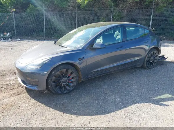 5YJ3E1ECXPF482320 2023 TESLA MODEL 3 - Image 2